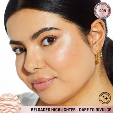 Makeup Revolution Highlighter Dare to Divulge
