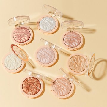 Makeup Revolution Highlighter Dare to Divulge