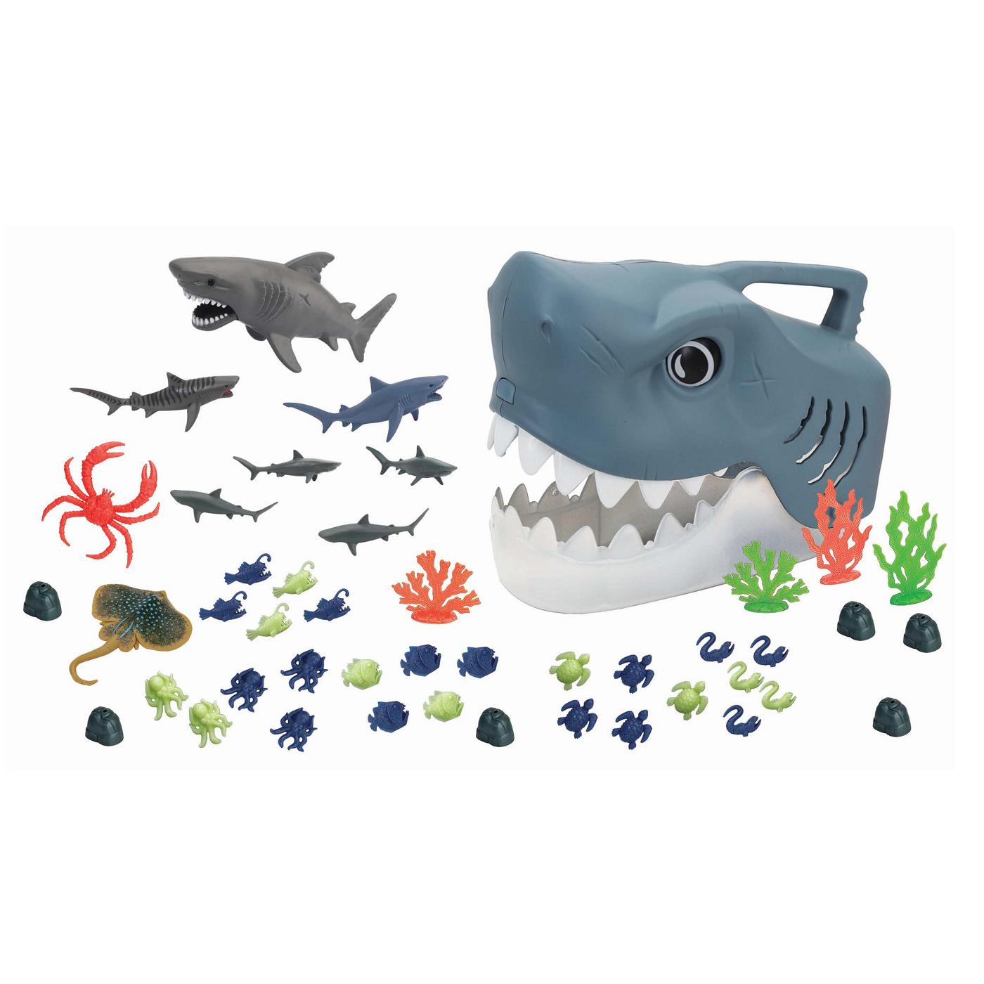 Wild Quest Shark Head Ocean Bucket Playset; image 3 of 4