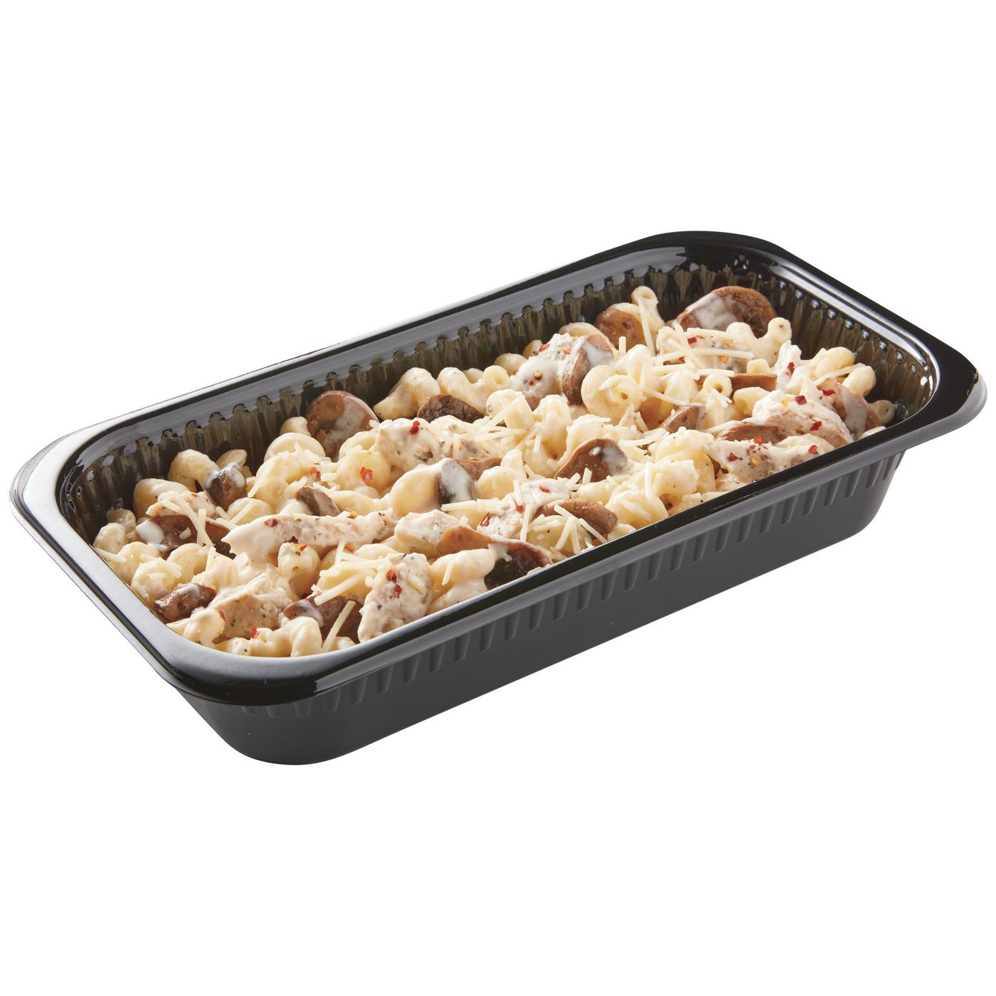 Meal Simple by H-E-B Italian-Style Chicken Mushroom Pasta - Family Size; image 3 of 3