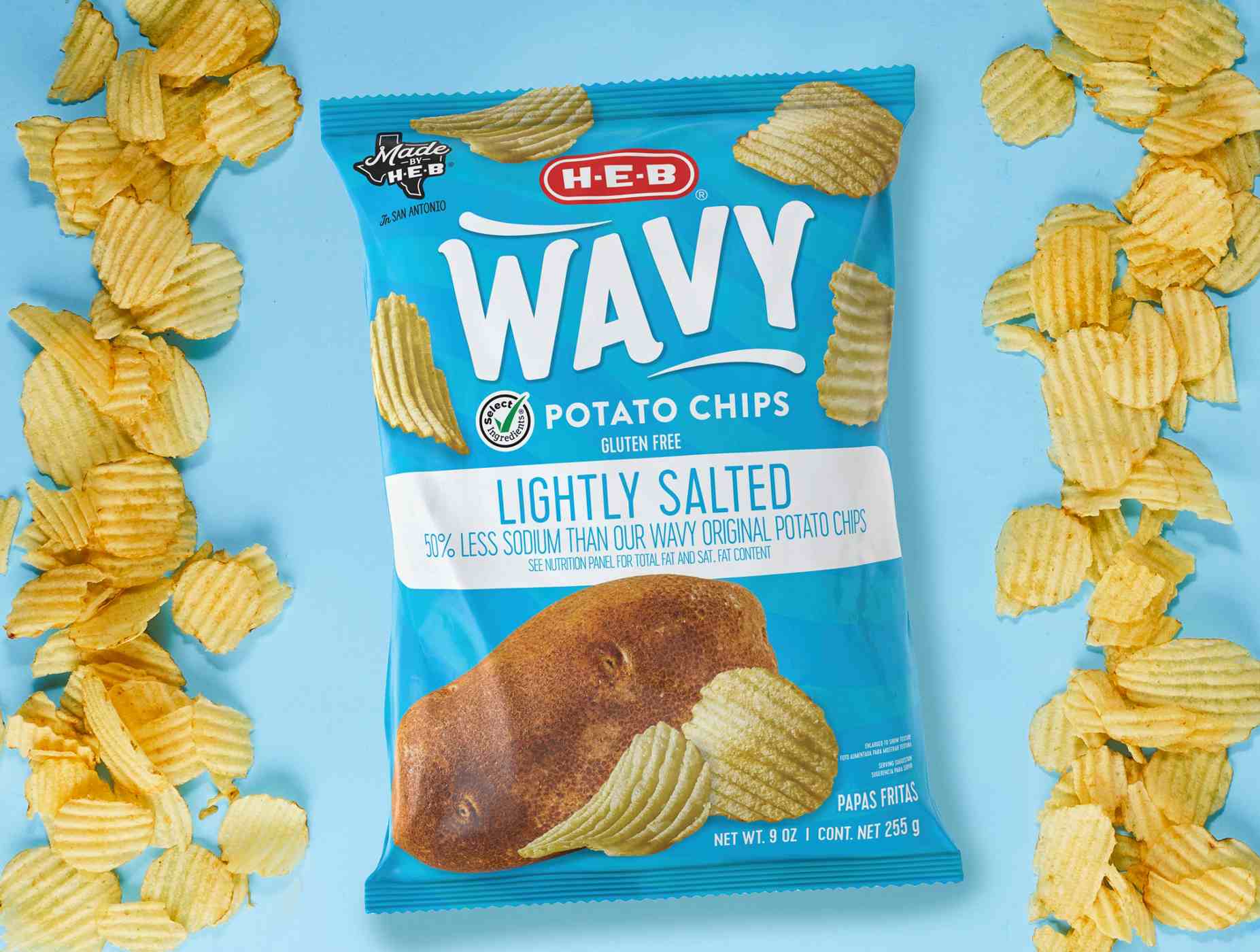 H-E-B Wavy Potato Chips - Lightly Salted; image 2 of 3