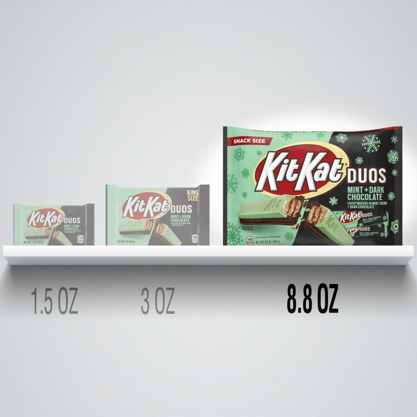 Kit Kat Duos Strawberry + Dark Chocolate Candy Bar - Shop Candy at H-E-B