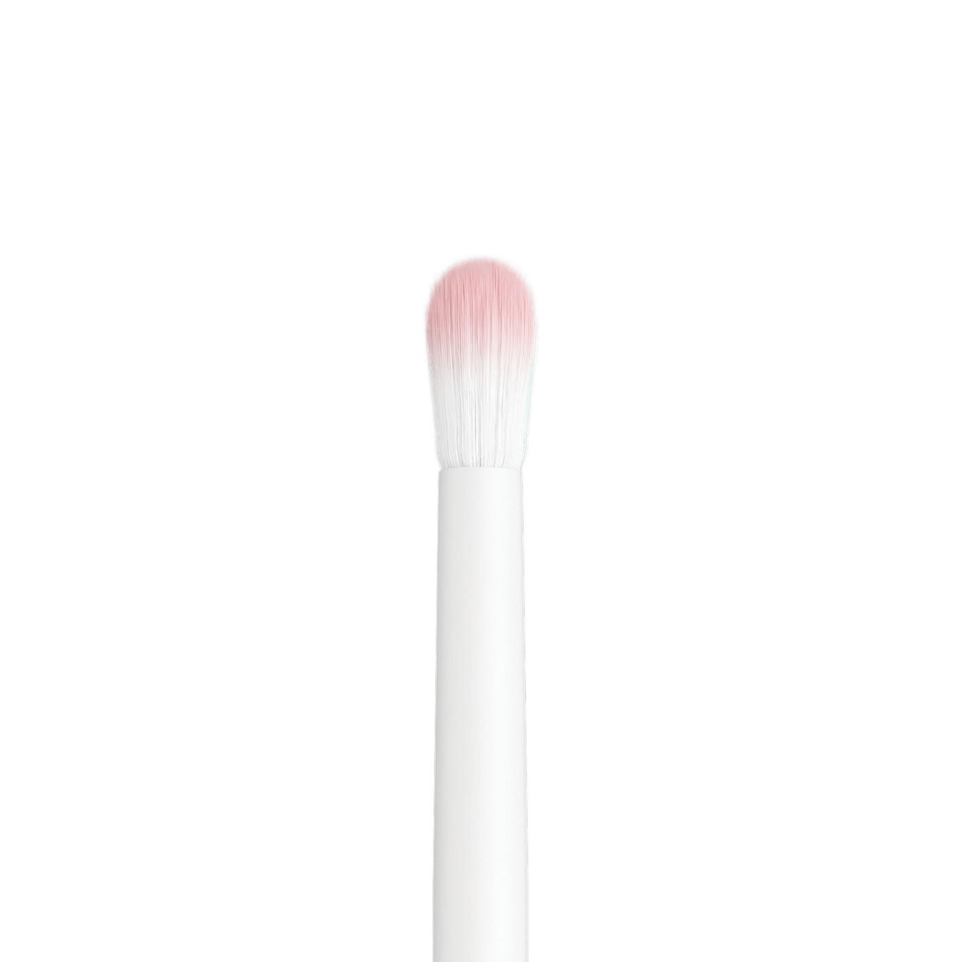 Wet n Wild Crease Blending Brush; image 2 of 3