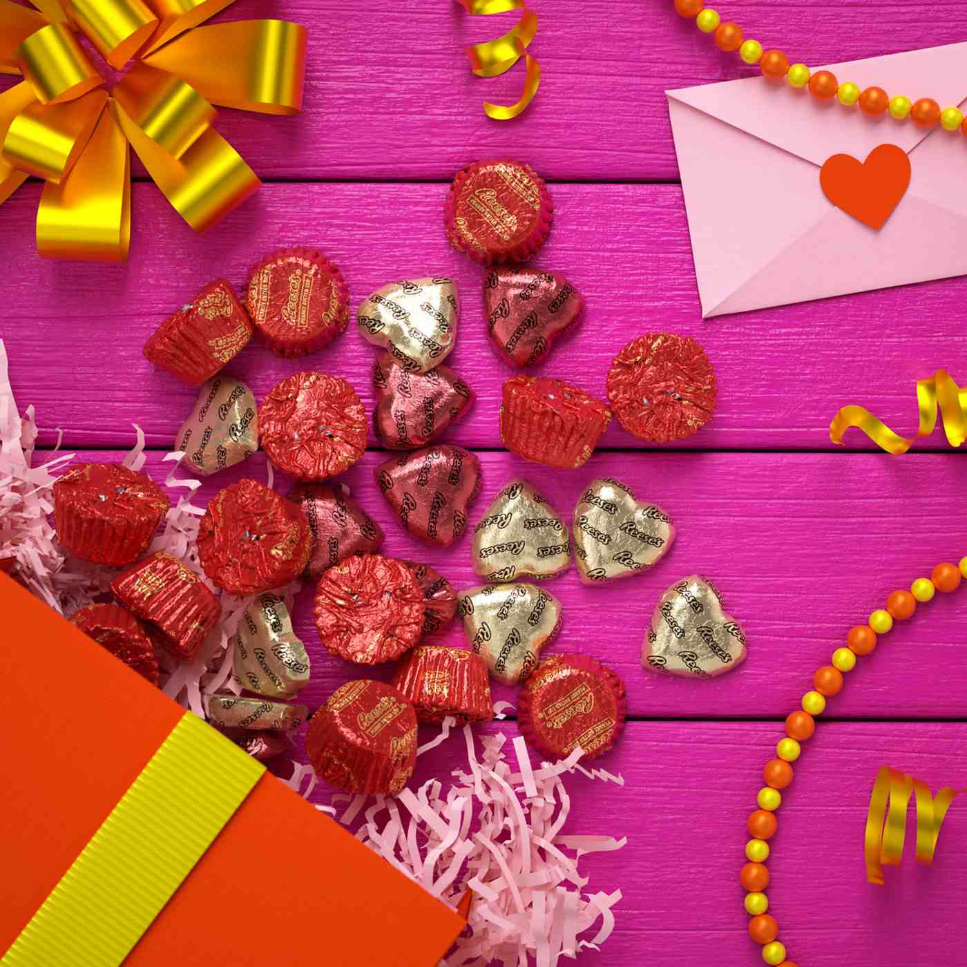 MINIATURE CANDIES - RED HEARTS