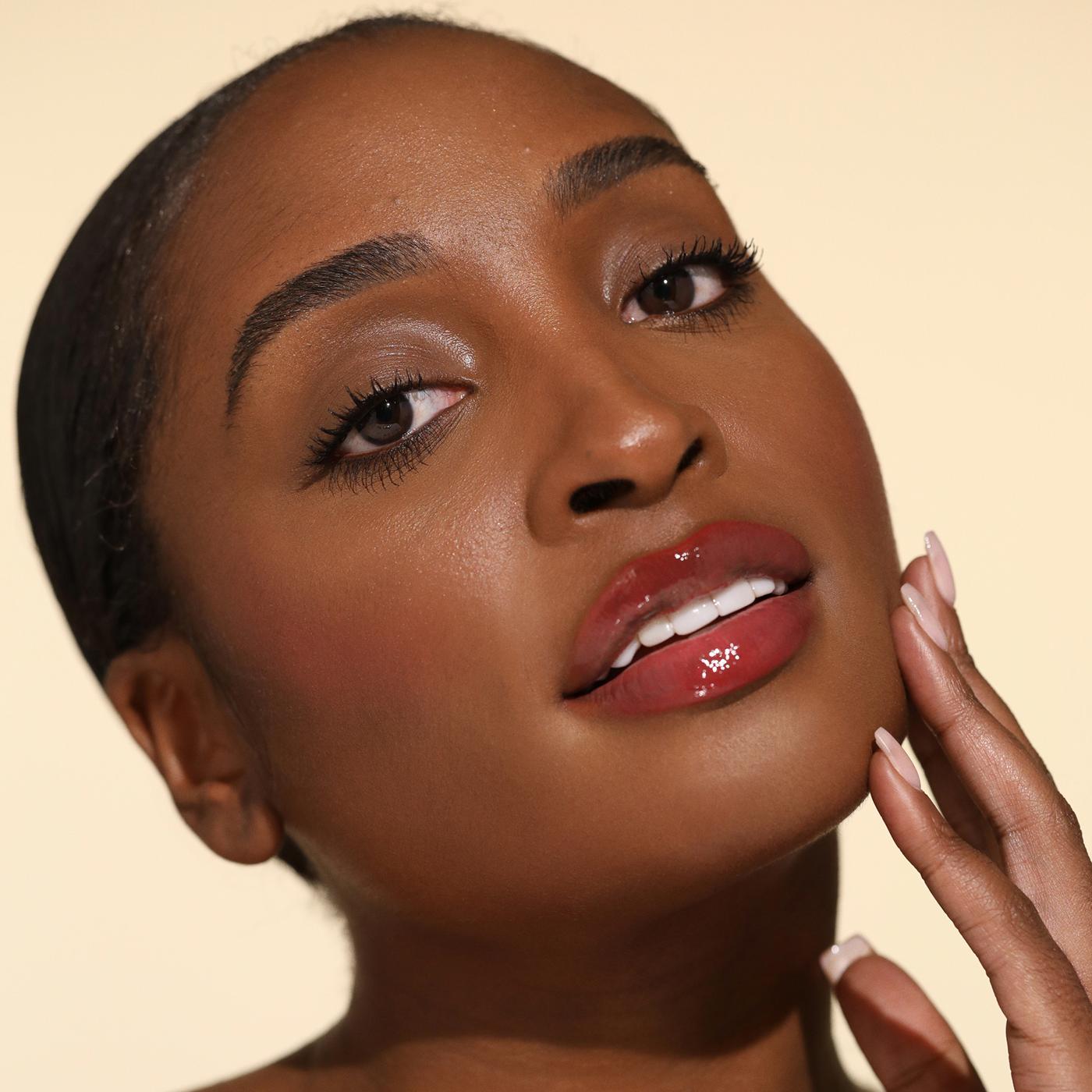 Milani Fruit Fetish Lip Oil - Strawberry Melon; image 4 of 8