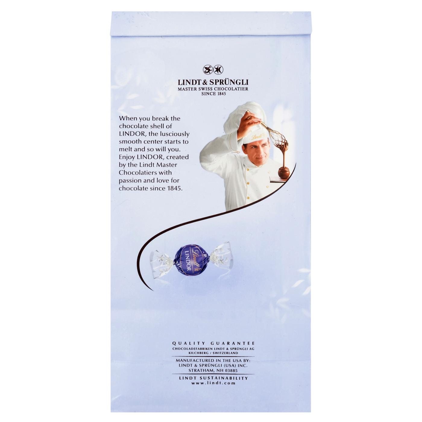 Lindt Lindor Blueberries & Cream White Chocolate Truffles Easter Candy