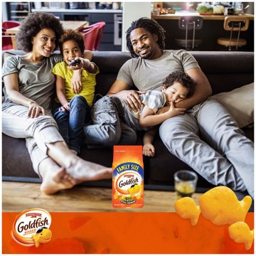 Goldfish Flavor Blasted Xtra Cheddar Crackers - Family Size, 10 oz