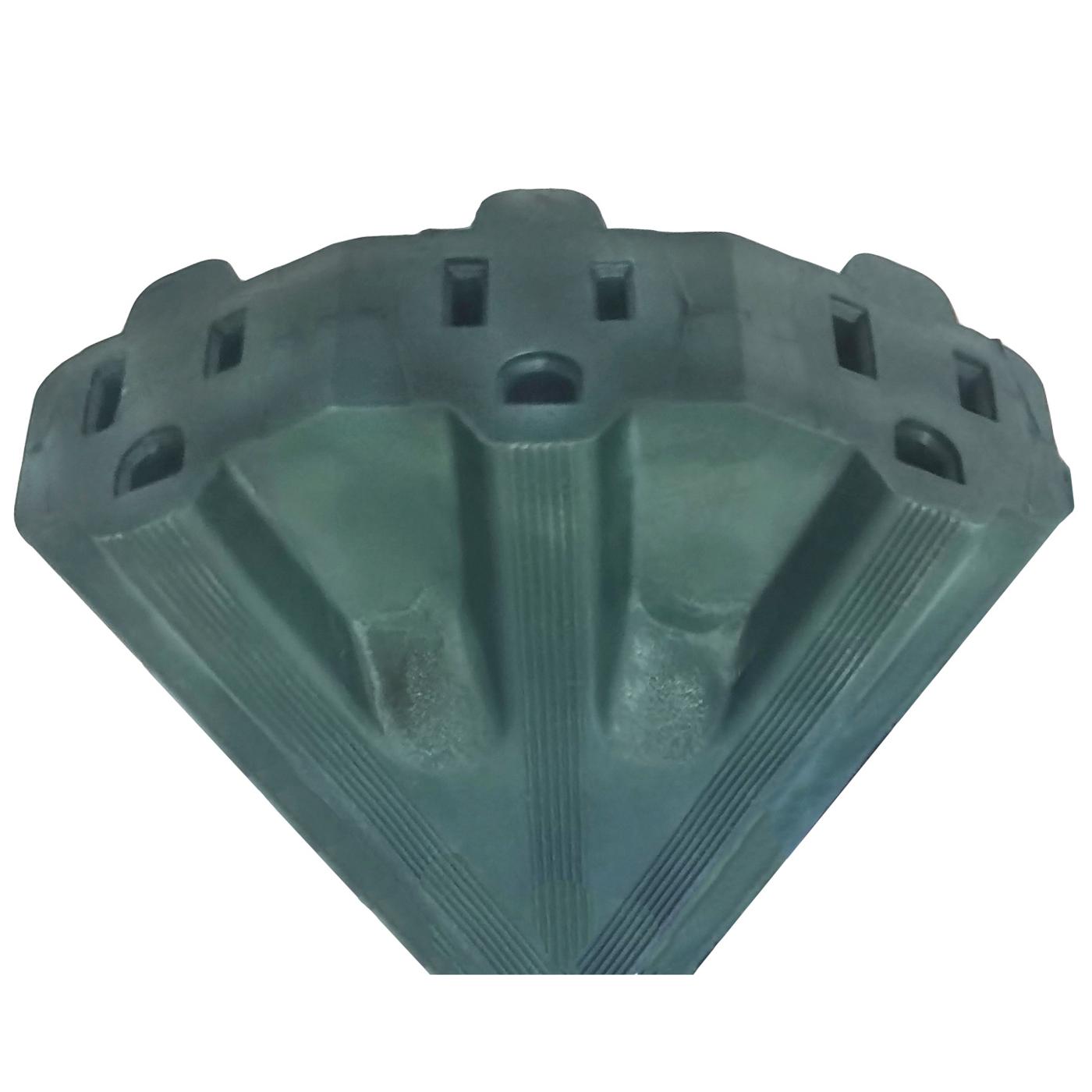 H-E-B Multi-Outlet Landscape Extension Cord - Green; image 2 of 3