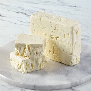 H-E-B Deli Traditional Feta Cheese Chunk, 8 oz