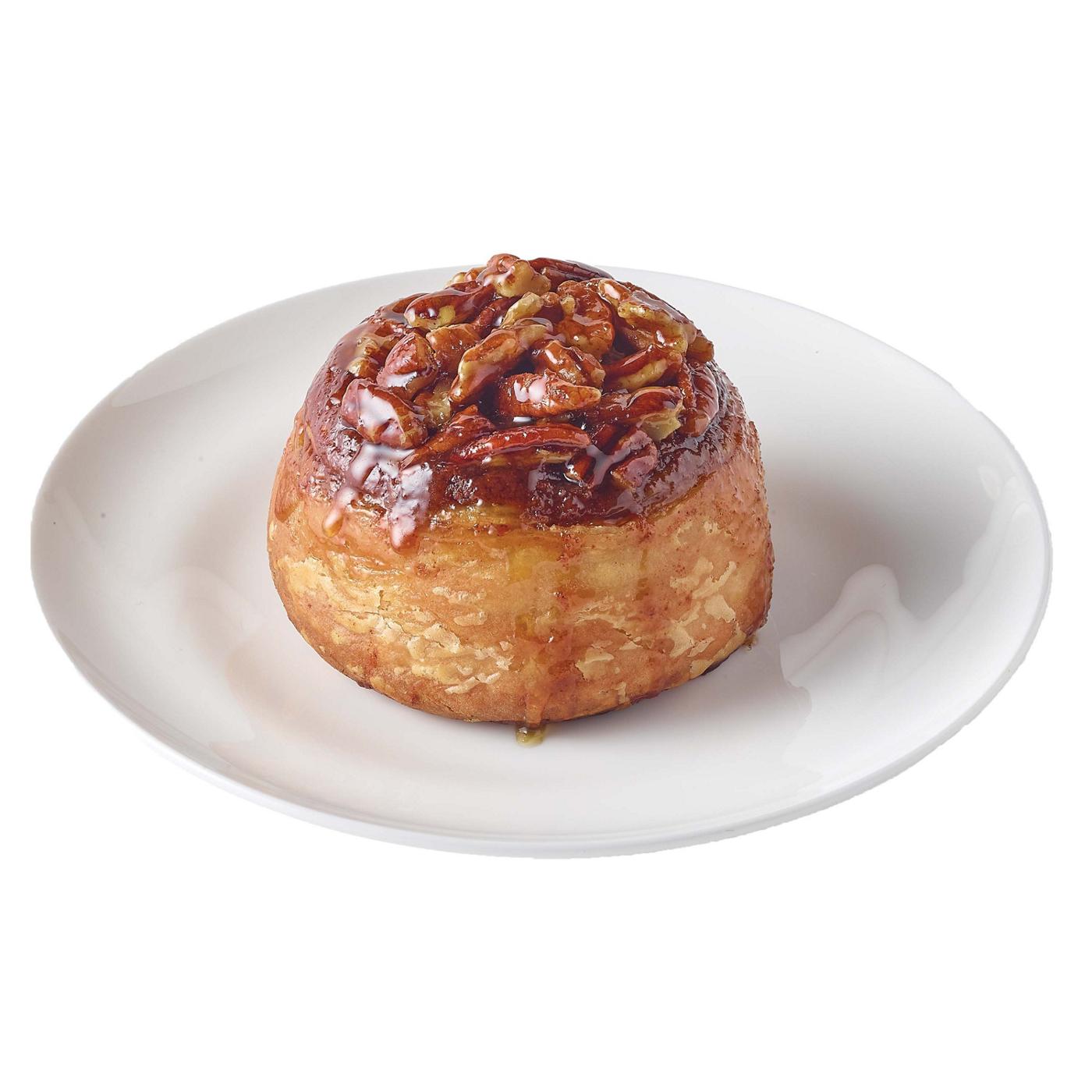 H-E-B Gourmet Pecan Sticky Bun with Caramel; image 4 of 5