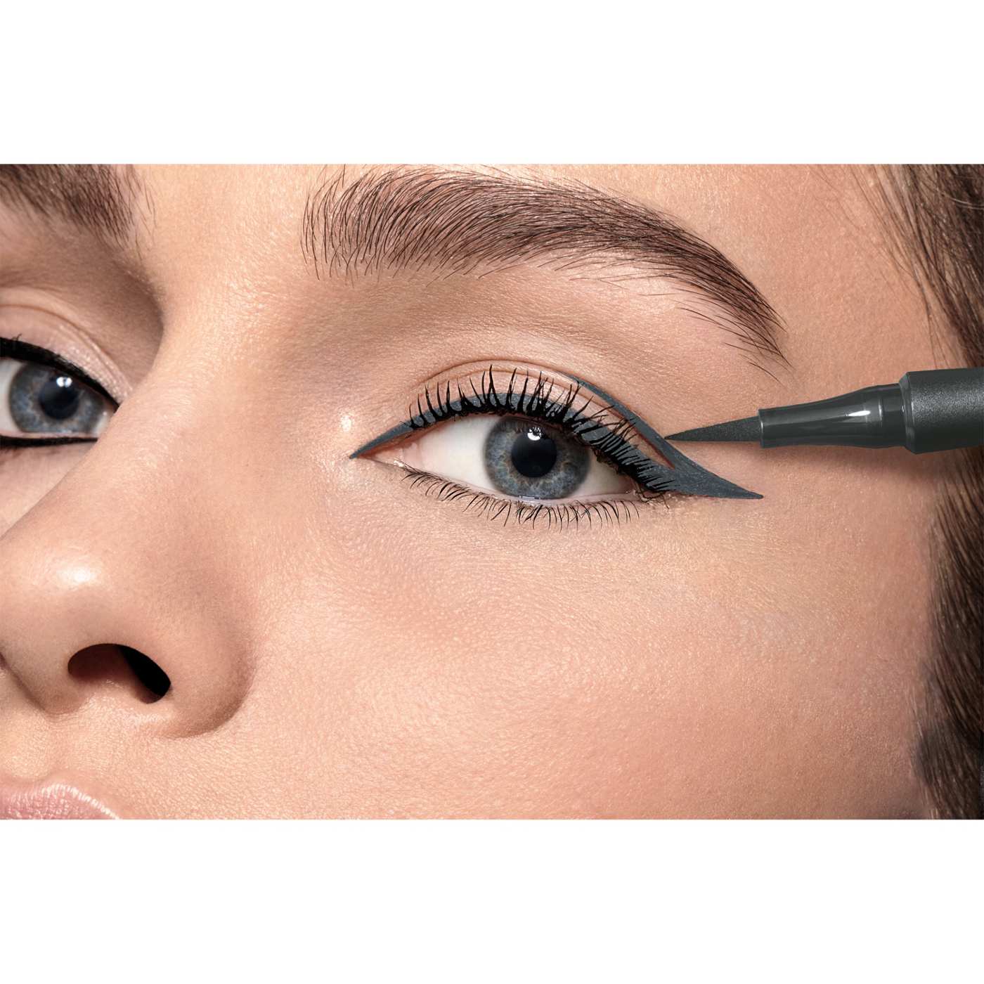 L'Oréal Paris Infallible Precision Felt Waterproof Eyeliner Grey; image 2 of 6