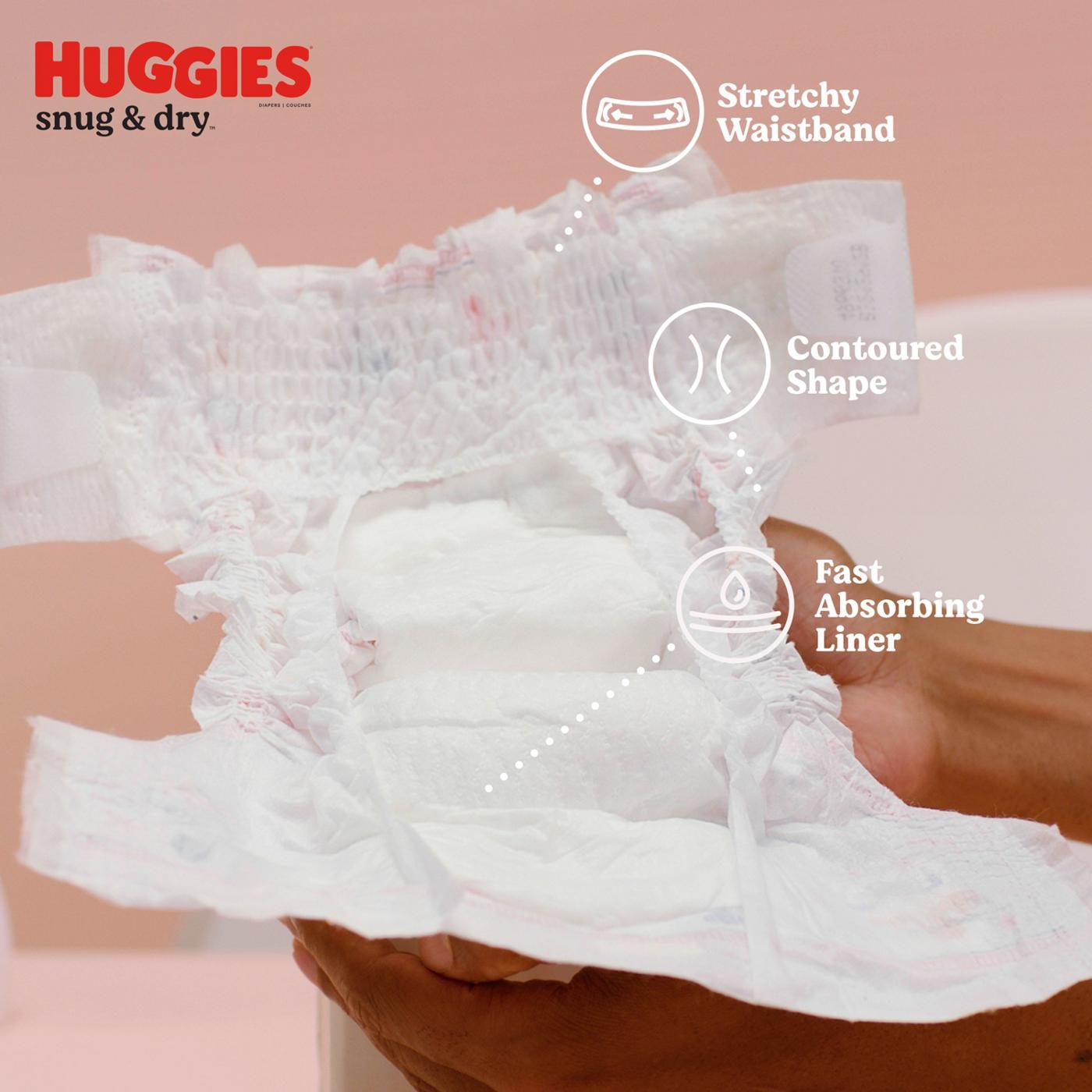 Huggies Snug & Dry Baby Diapers - Size 5; image 3 of 4
