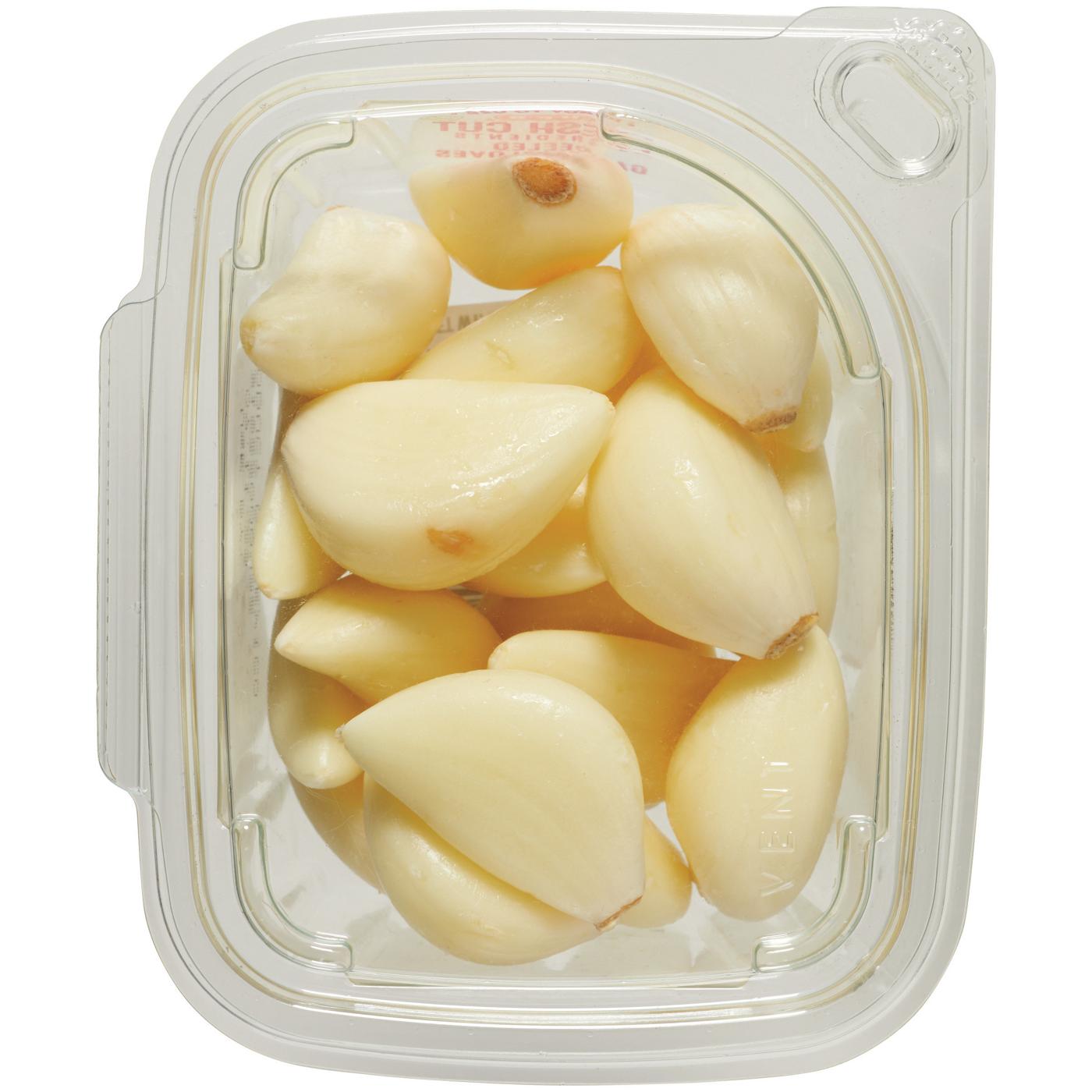 H-E-B Fresh Peeled Garlic Cloves - Single Serve; image 2 of 2