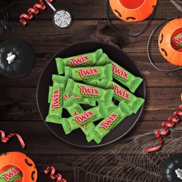 Twix Ghoulish Green Caramel Chocolate Cookie Fun Size Halloween Candy