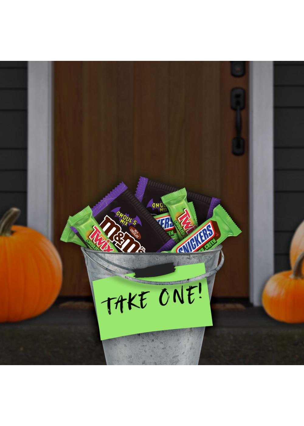 M&M's, Snickers & Twix Ghoulish Green Fun Size Halloween Candy; image 3 of 7