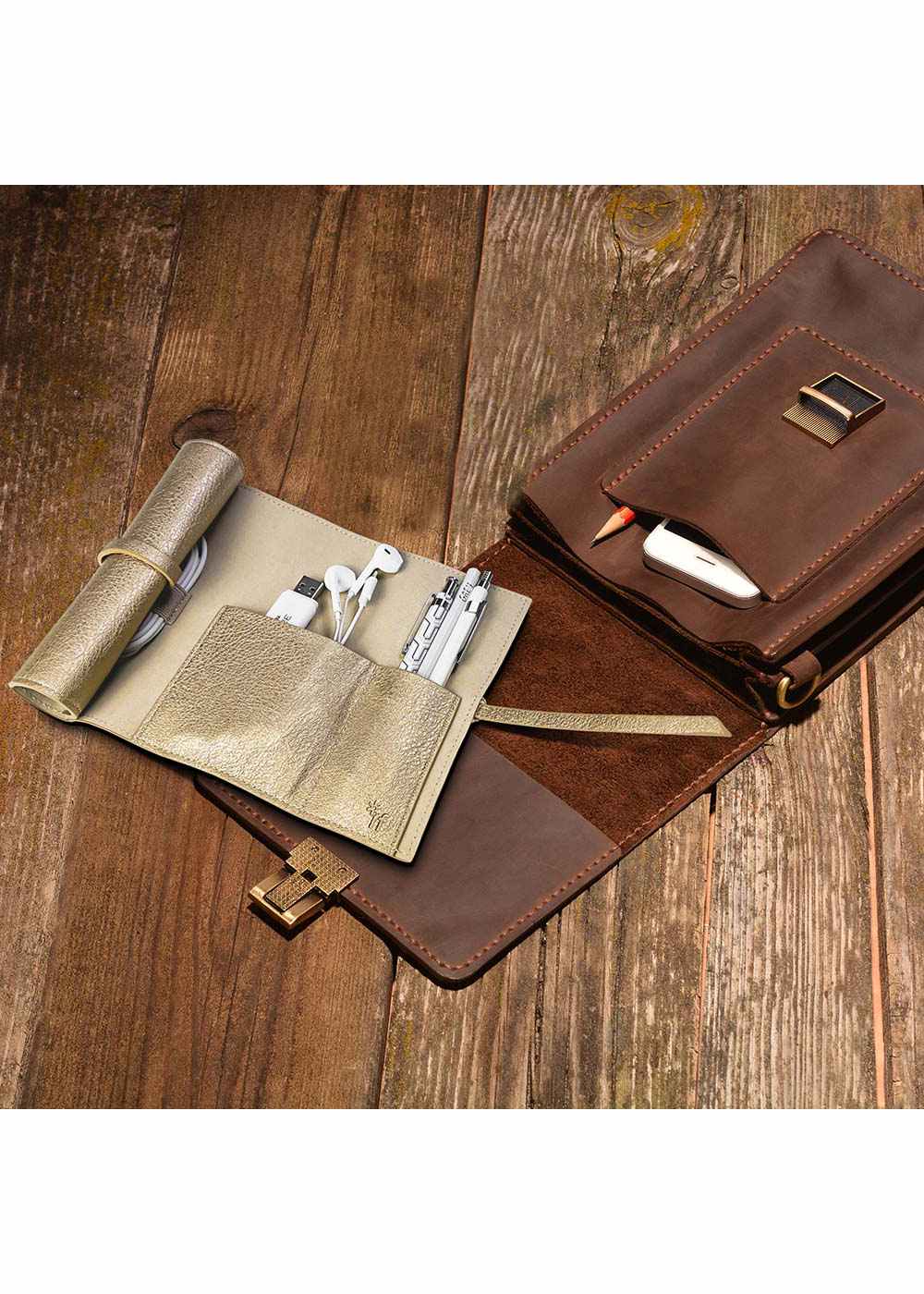 Bookaroo Tech-Tidy Case - Gold; image 2 of 5