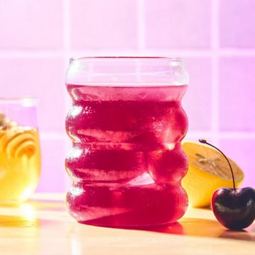 Me & The Bees Black Cherry Lemonade