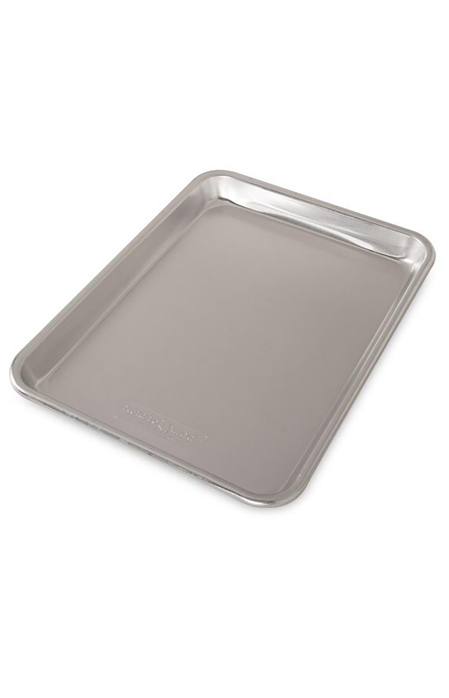 Nordic Ware Naturals Aluminum Baker's Quarter Sheet; image 2 of 3