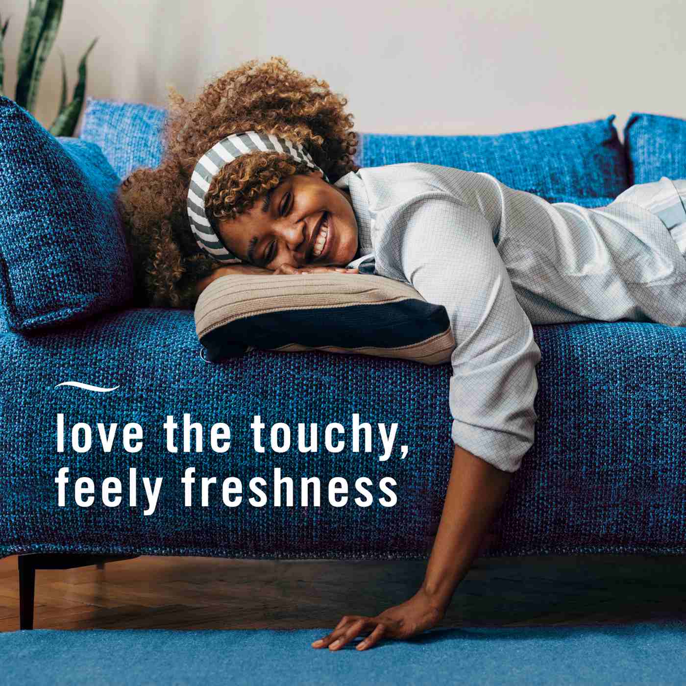 Febreze Unstopables Touch Fabric Refresher Spray - Breeze; image 7 of 9