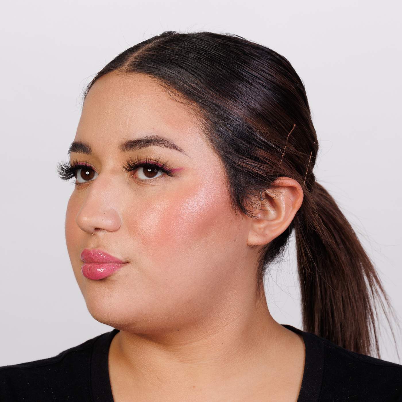 Diosa FeltTip Eyeliner Pen Magenta Shop False eyelashes