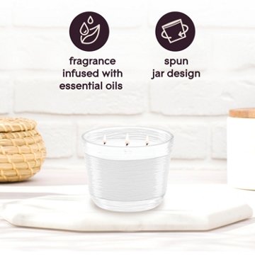 Glade Sheer Vanilla Embrace 3 Wick Candle, 6.8 oz