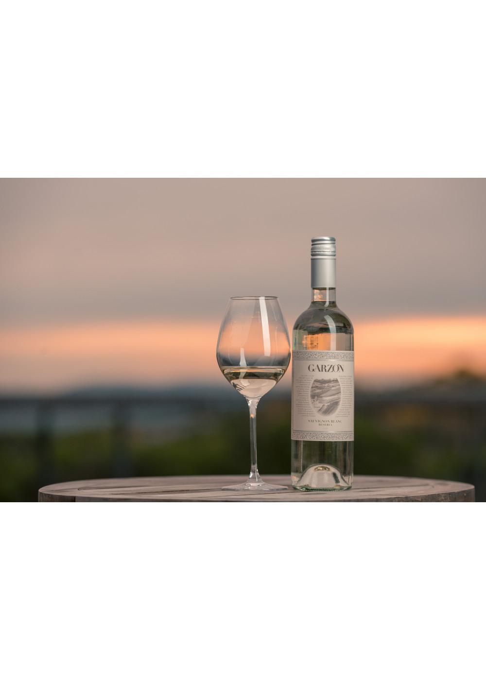 Bodega Garzon Reserve Sauvignon Blanc; image 2 of 5