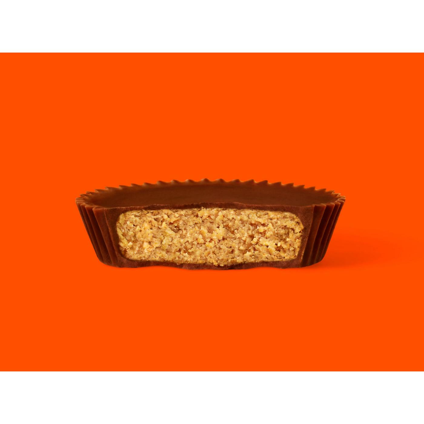 Reese's Peanut Butter Cups Valentine's Gift Box; image 3 of 8