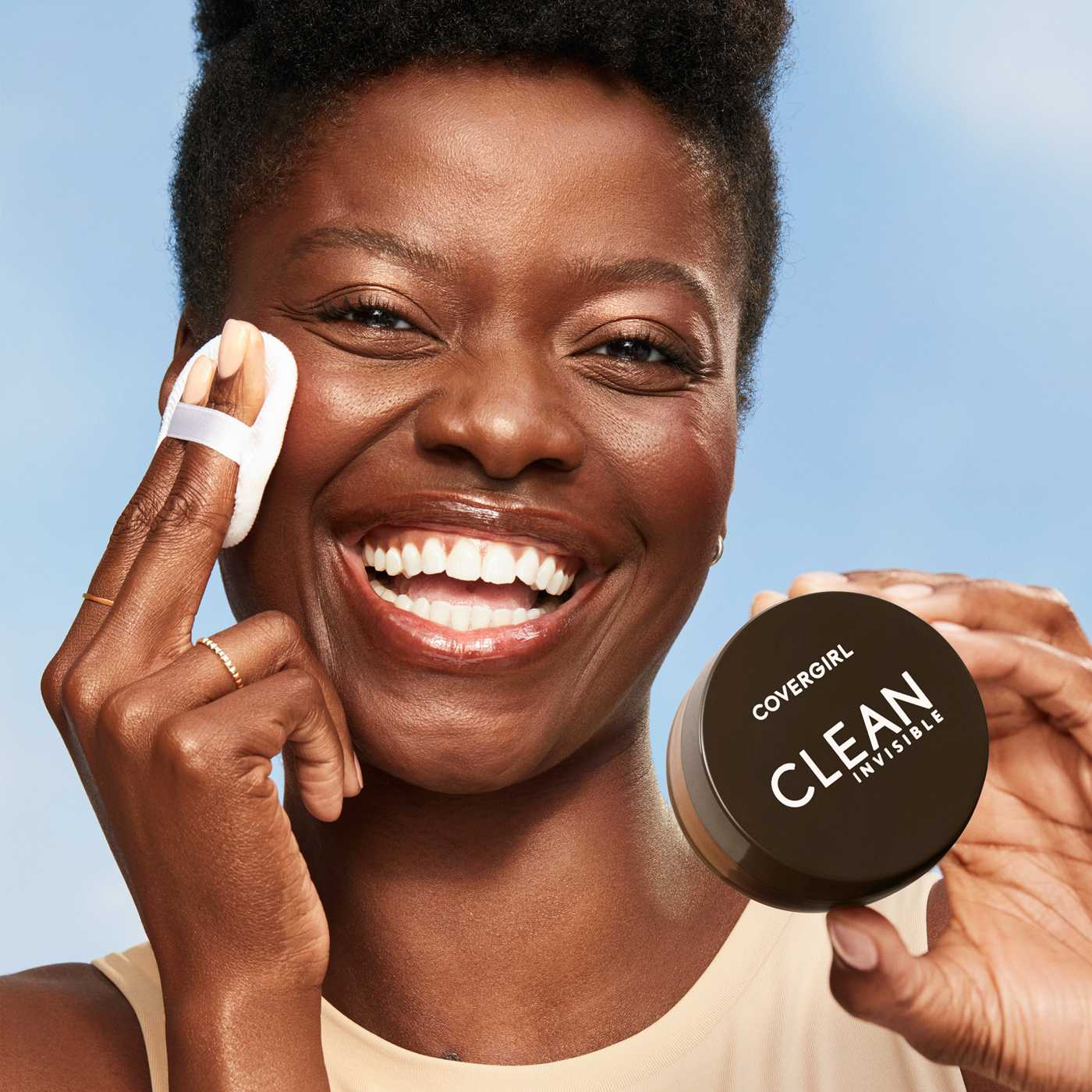 Covergirl Clean Invisible Loose Powder - Translucent Fair; image 3 of 13