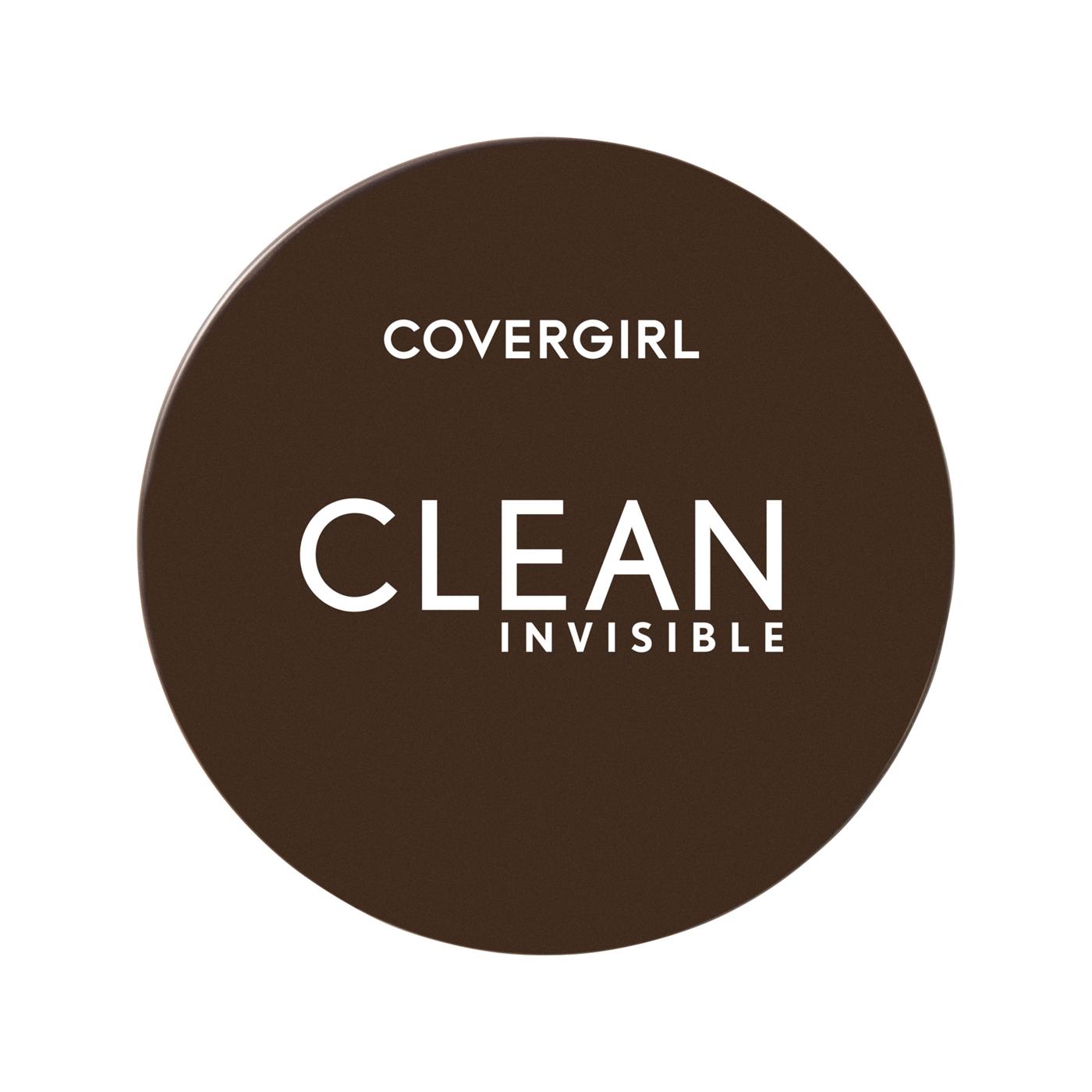 Covergirl Clean Invisible Loose Powder - Translucent Fair; image 7 of 13