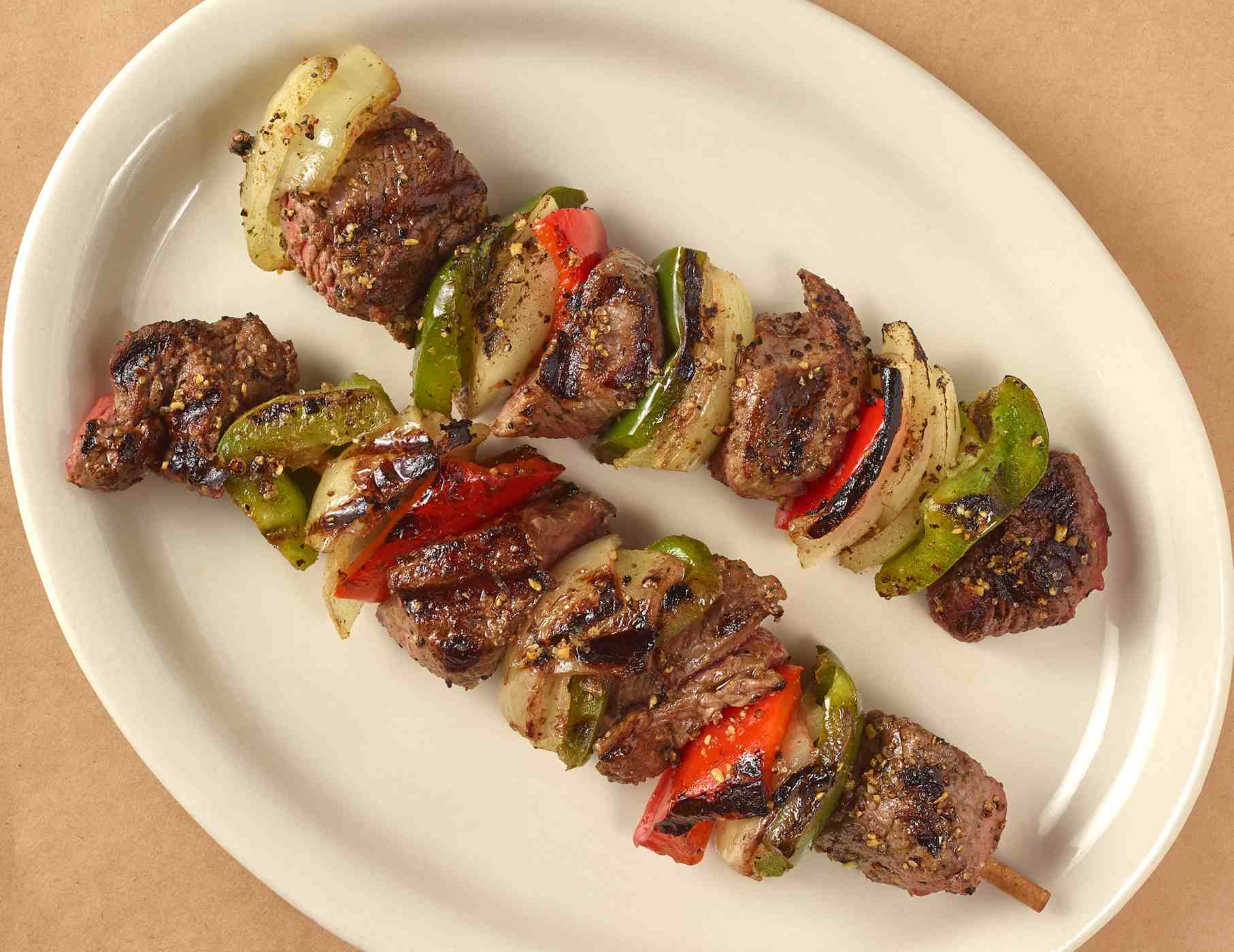 H-E-B Meat Market Beef Sirloin Kabobs - Steak Seasoning; image 2 of 4