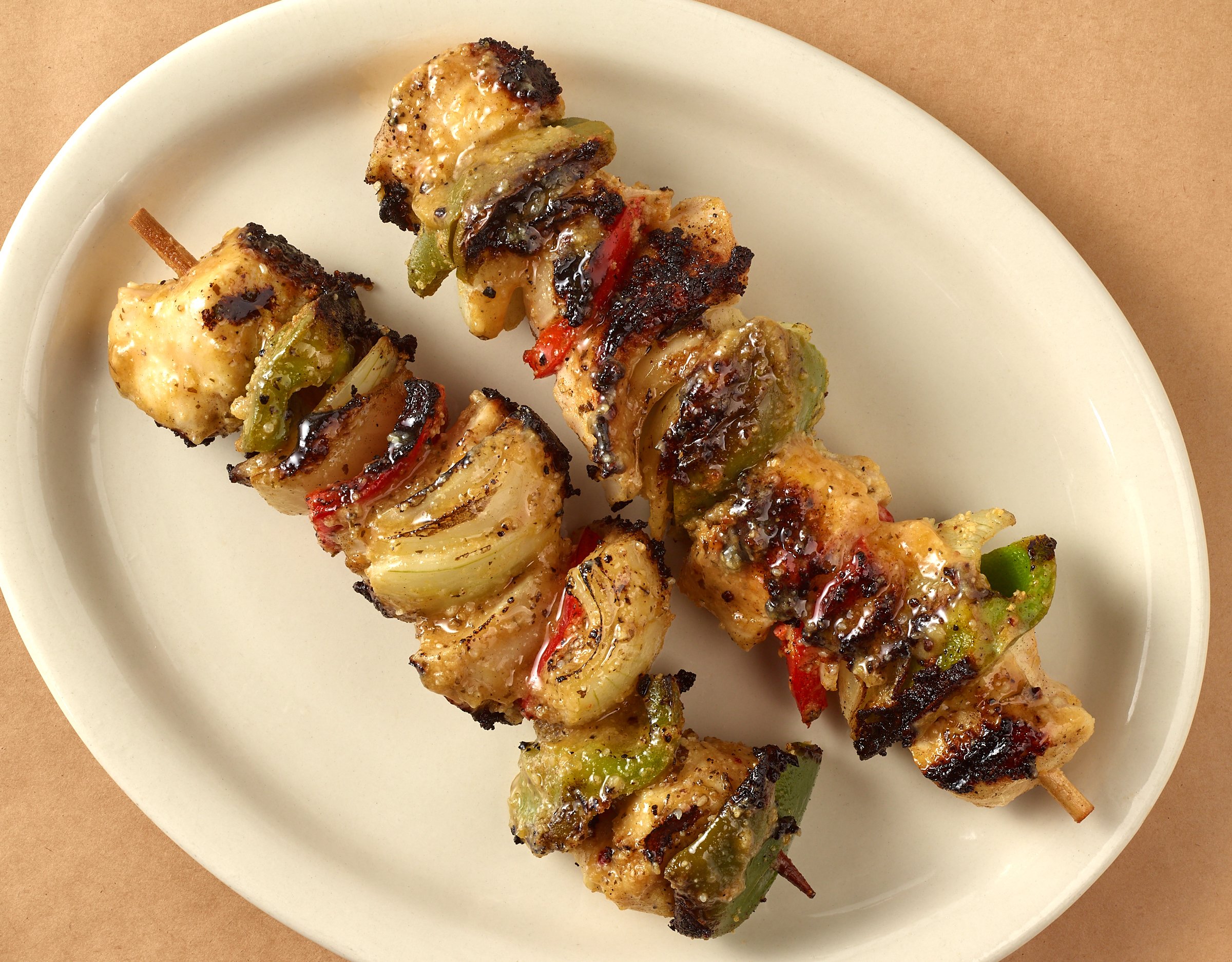 H-E-B Meat Market Marinated Chicken Kabobs - Garlic Parmesan - Shop ...