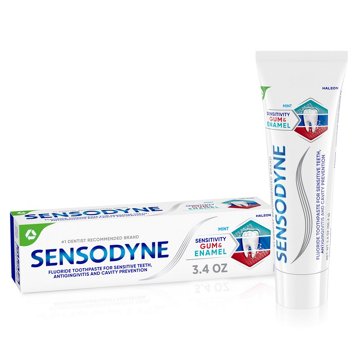Sensodyne Toothpaste Sensitivity Gum and Enamel, Triple Protection, Refreshing Fluoride Toothpaste, Mint Flavor