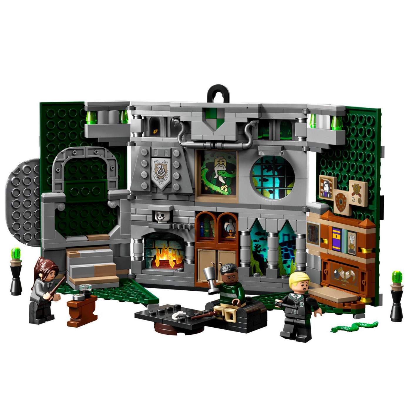 LEGO Harry Potter Slytherin House Banner Set; image 3 of 3