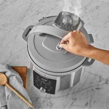 Instant Pot Duo Plus Multi-Use Pressure Cooker V4, 6 qt