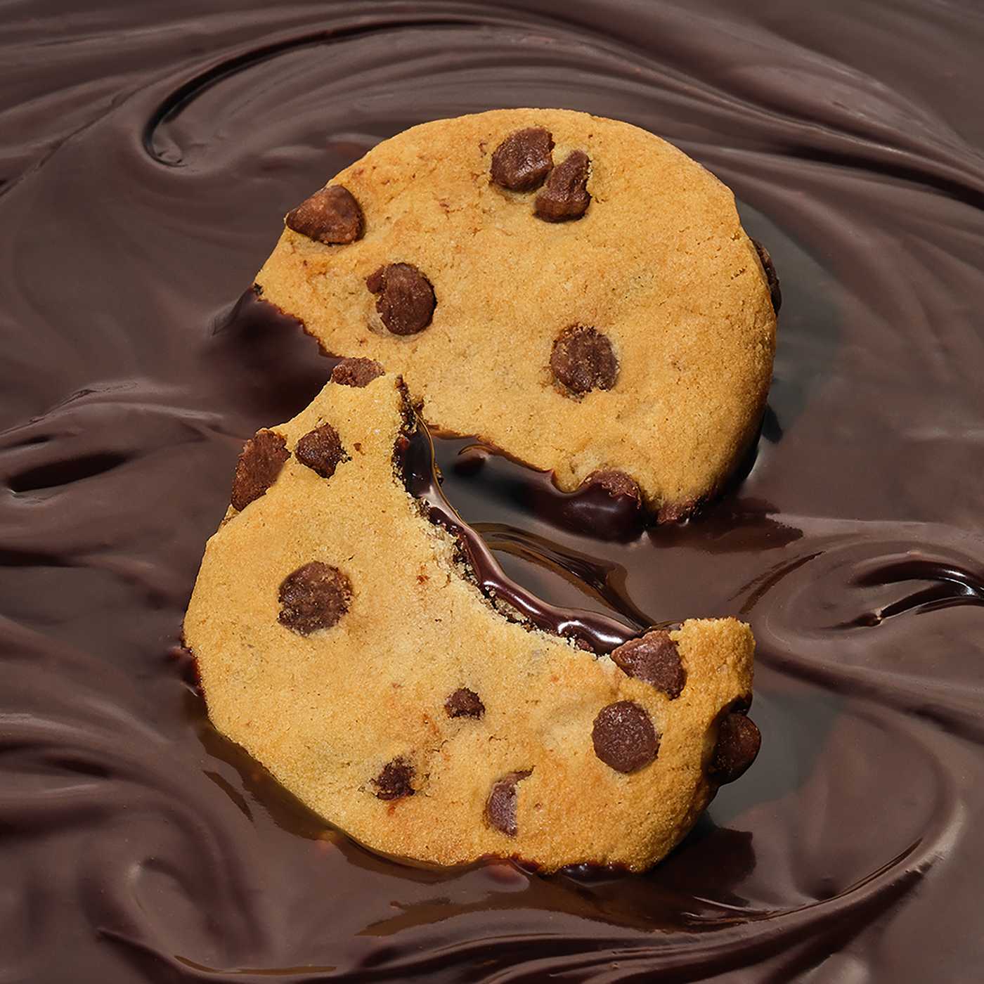 Chips Ahoy! Chewy Hershey's Fudge Filled Soft Cookies Family Size; image 7 of 10