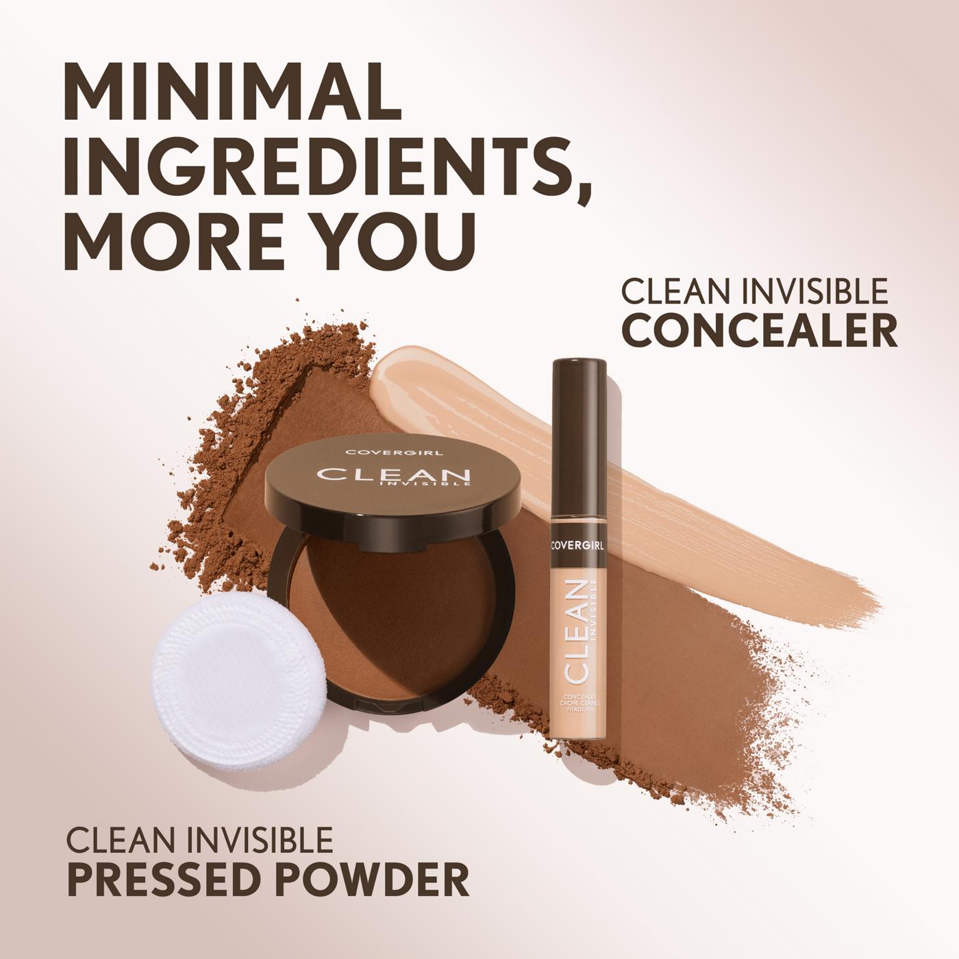 Covergirl Clean Invisible Pressed Powder - Light Beige; image 2 of 15