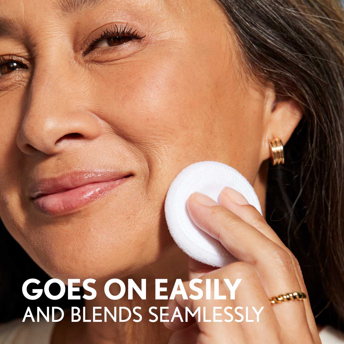 Covergirl Clean Invisible Pressed Powder - Classic Ivory; image 14 of 15