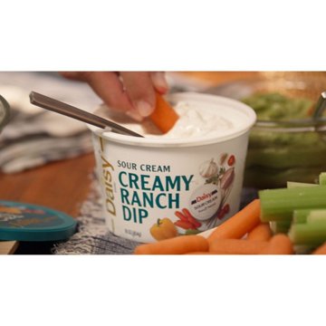 Daisy Sour Cream Creamy Ranch Dip, 16 oz