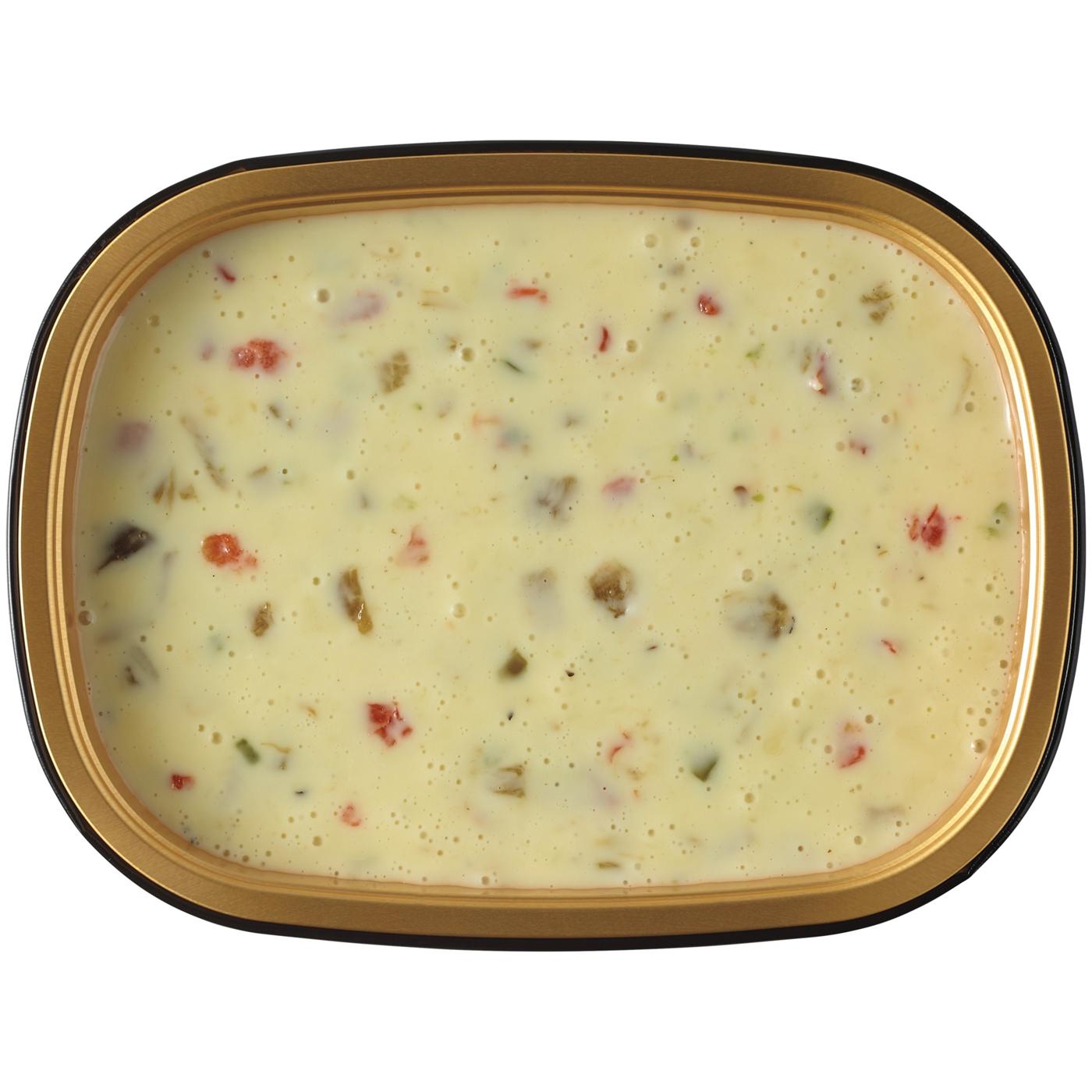 Meal Simple by H-E-B Hatch Chile Jalapeño Queso Blanco Dip; image 2 of 4