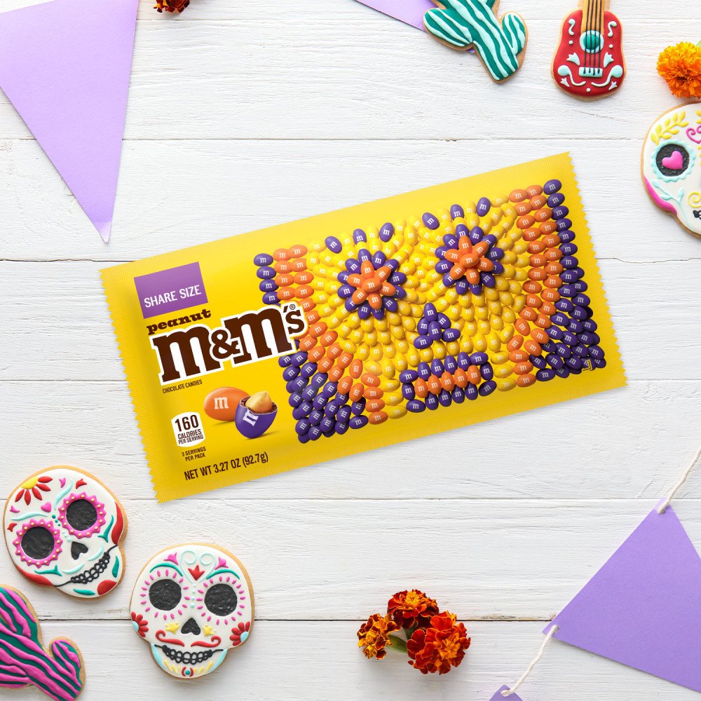 M&M'S Peanut Chocolate Candy Theater Box - Shop Candy at H-E-B