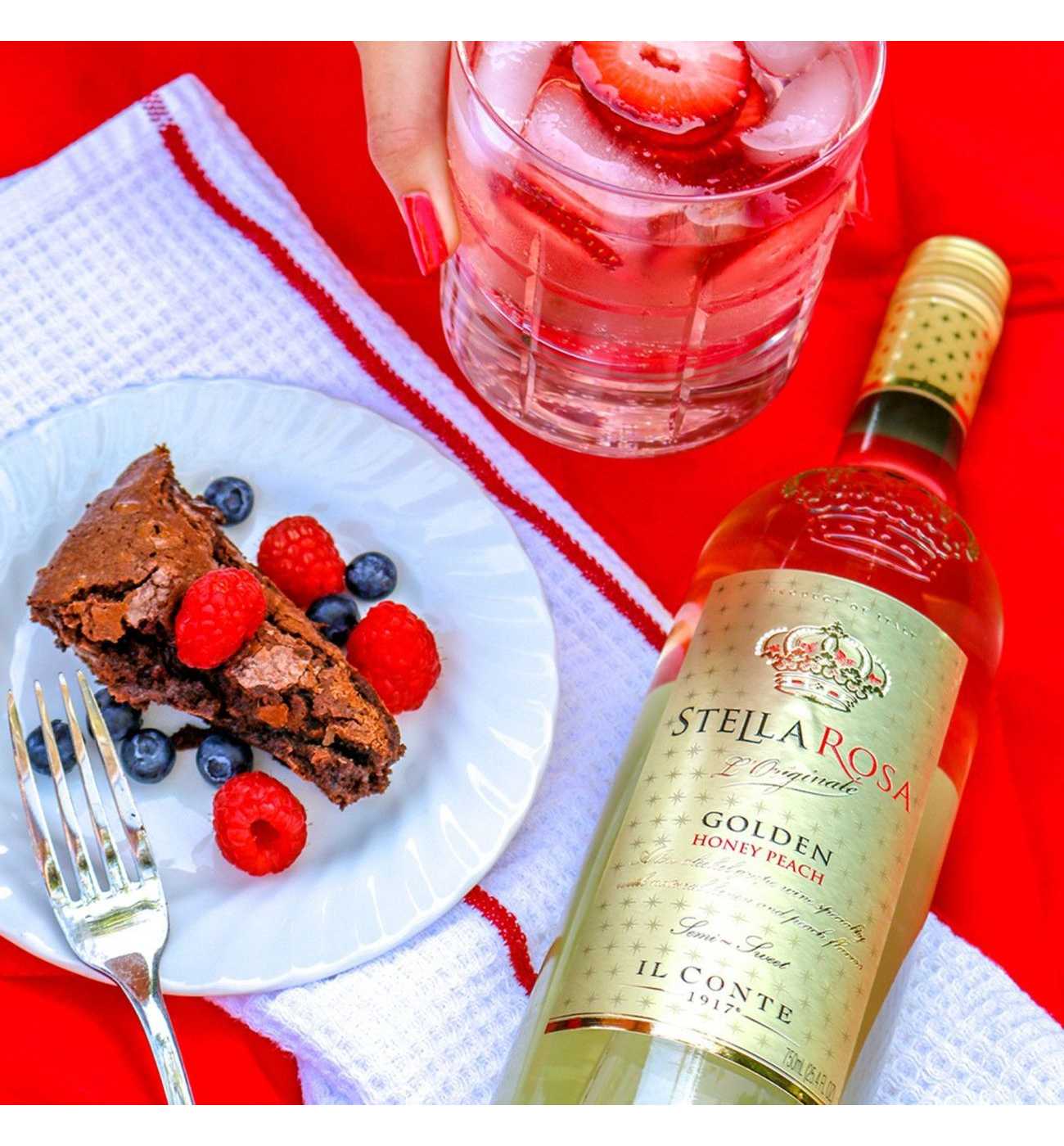 Stella Rosa Golden Honey Peach Prestige; image 3 of 10