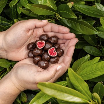 Tru Fru Freeze Dried Raspberries in Dark & White Chocolate