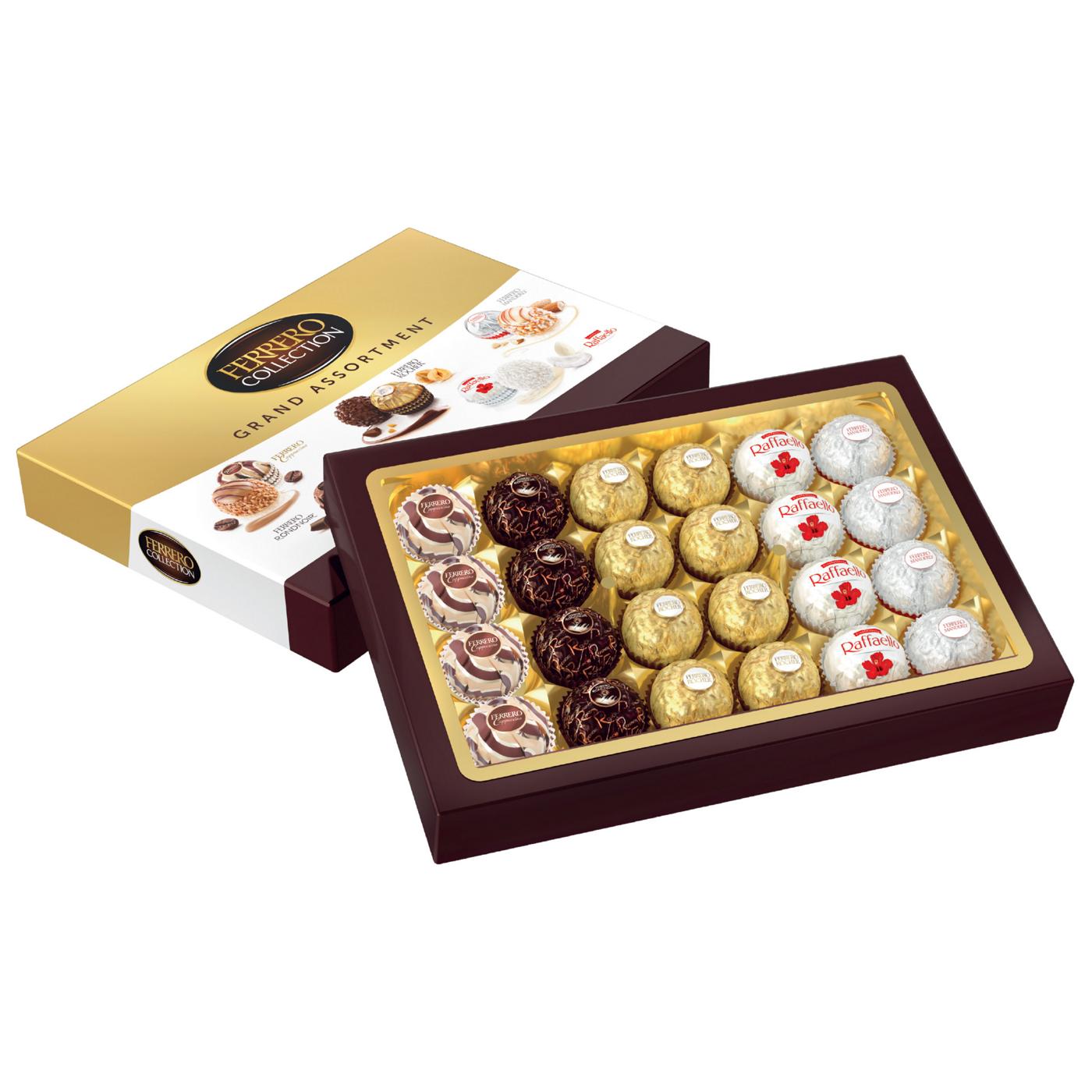 Ferrero Collection Grand Assortment Pralines Christmas Gift Box, 24 pc; image 3 of 7