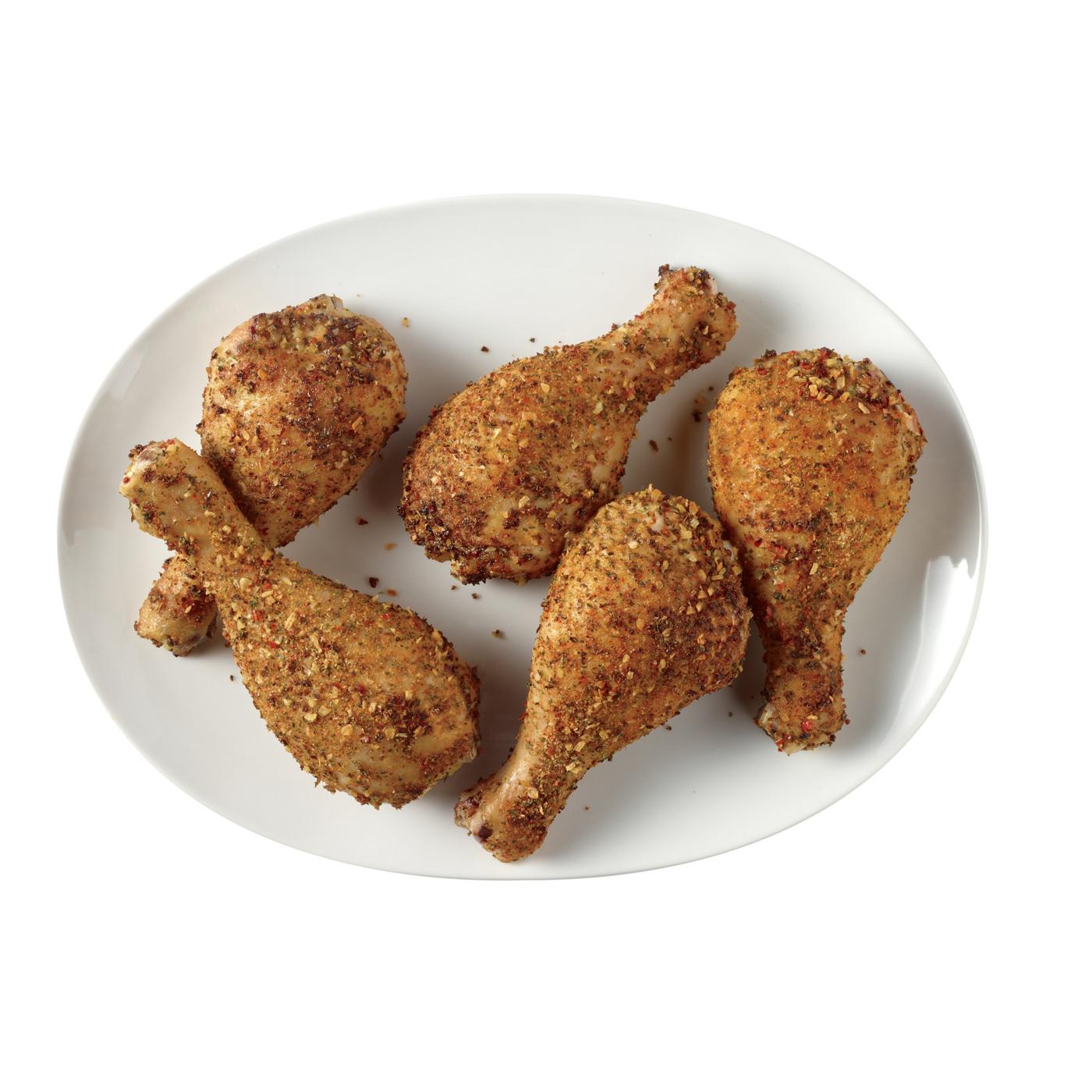 Meal Simple by H-E-B Seasoned Chicken Drumsticks – Garlic Herb (Sold Hot); image 3 of 3