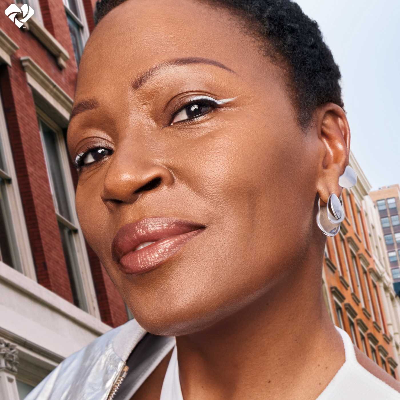 Maybelline Instant Age Rewind Eraser Treatment - 340; image 14 of 17