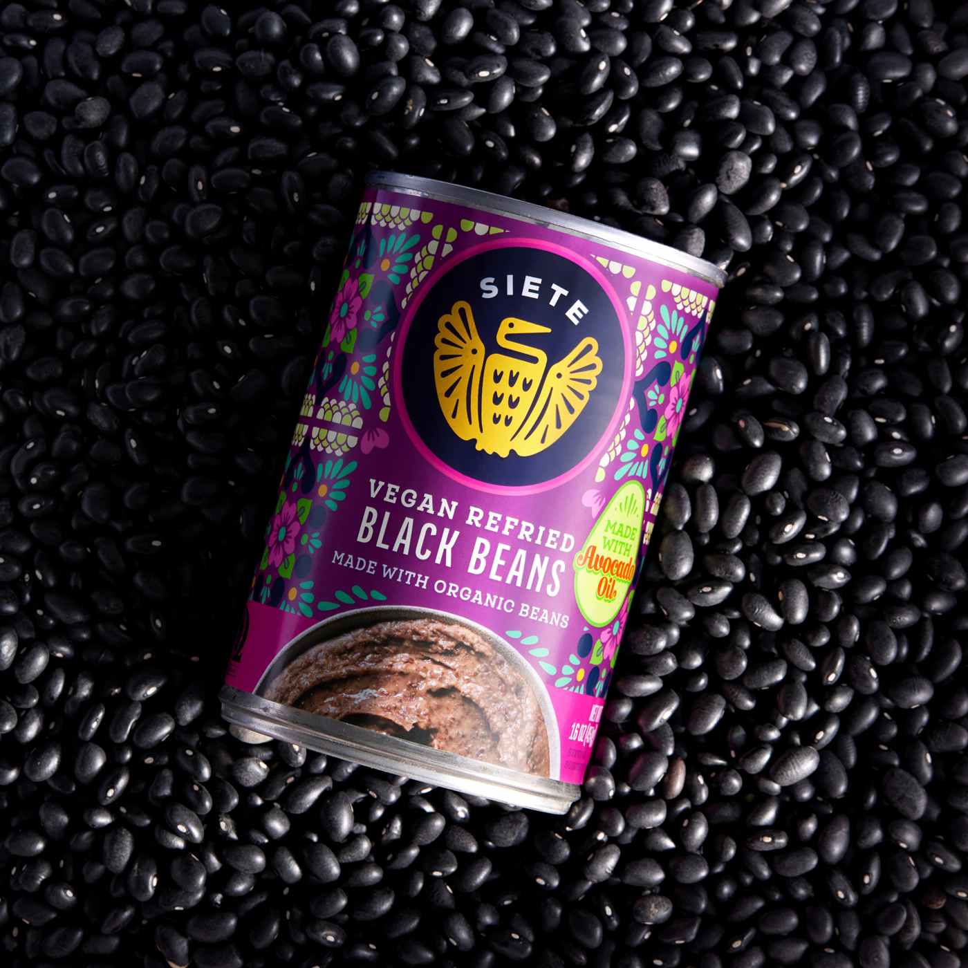 Siete Vegan Refried Black Beans; image 5 of 7