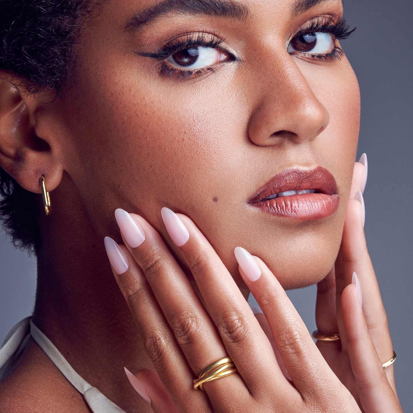 KISS Salon XTend LED Soft Gel System Gloria Shop Nail Sets at HEB