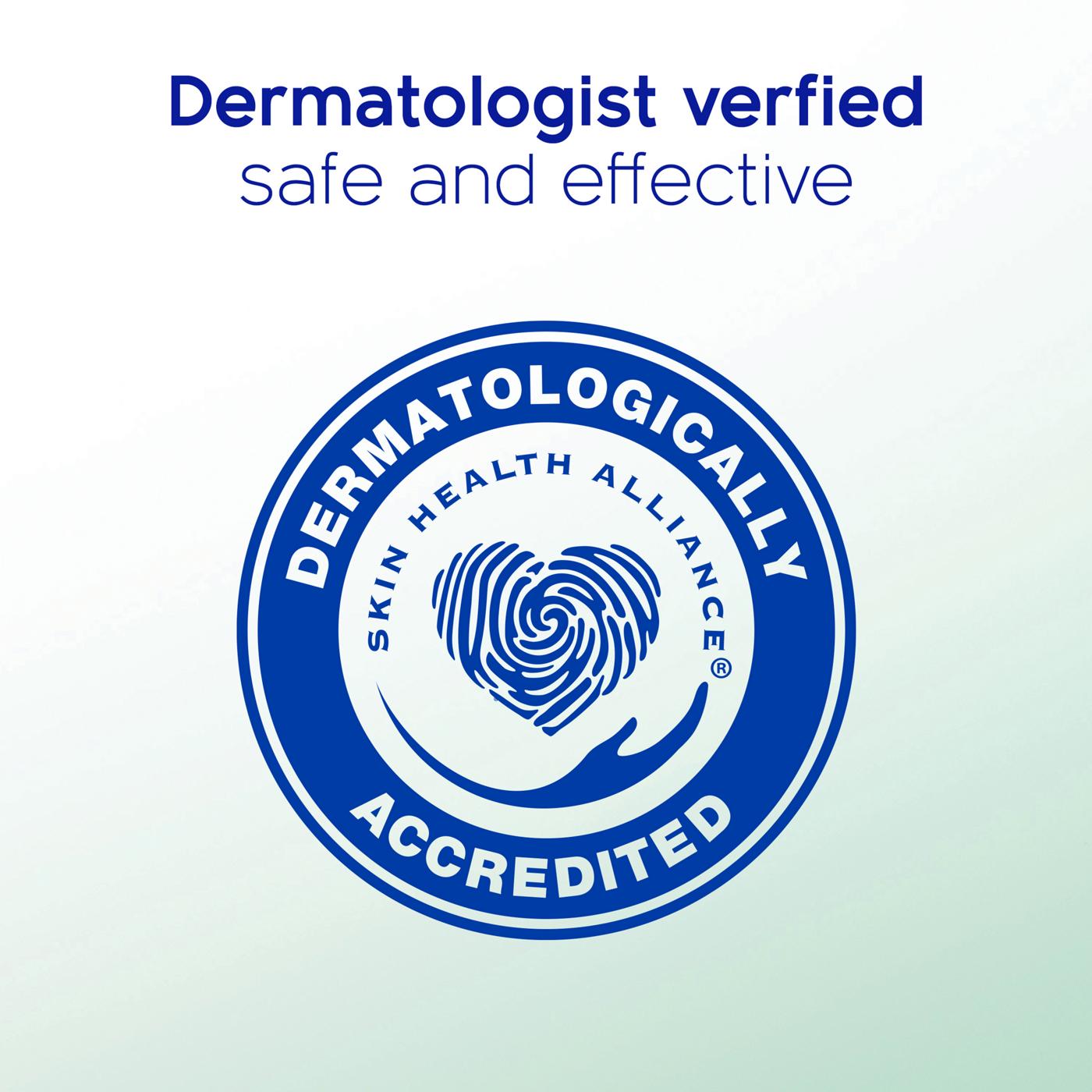 Head & Shoulders Bare Pure Clean Shampoo ; image 8 of 10