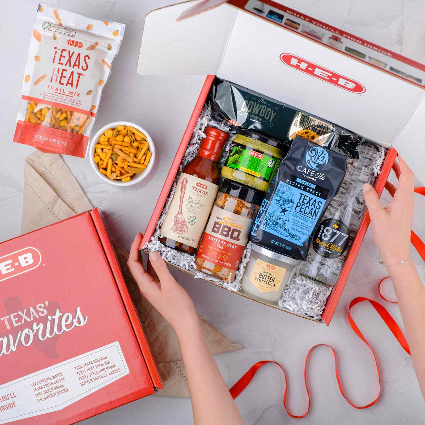 HEB Texas’ Favorites Gift Box Shop Gift baskets at HEB