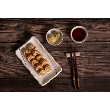 H-E-B Sushiya Blackened Salmon Sushi Roll, 10 pc